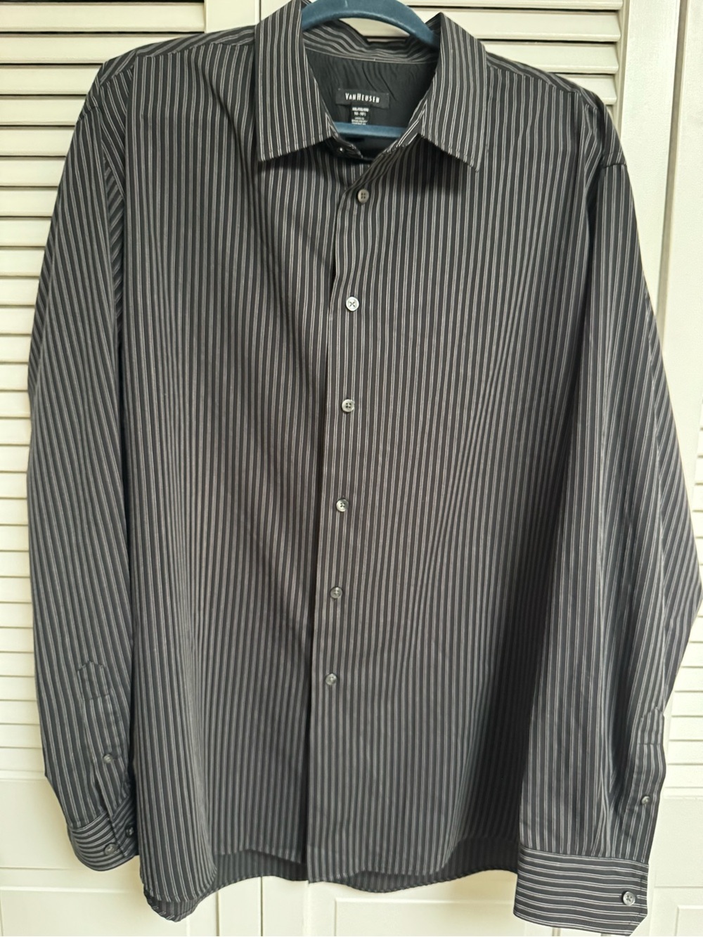 Van Heusen Men's Black Pinstripe Dress Shirt- 18-18 1/2 XXL Perfect!